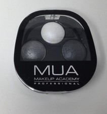 Mua Trio Eyeshadow Palette-