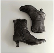 Black Vagabond Boots size 5/38