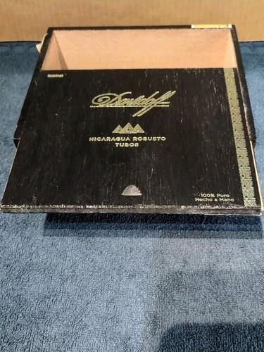Wooden cigar box davidoff - box,