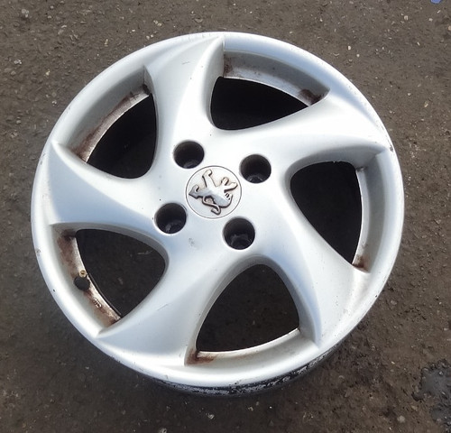 Peugeot 206 alloy wheel - 15",