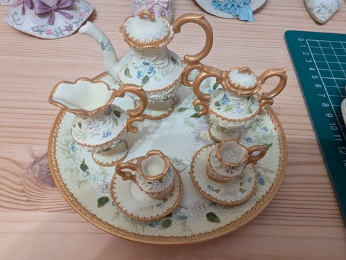 Avon miniature victorian tea - miniature,