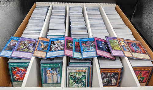 Yugioh 1000 card collection - card,