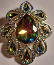 New Teardrop Accent Brooch