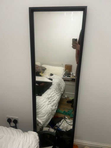 Long floor standing wall - long, floor-standing