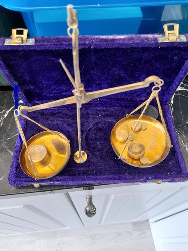 Small vintage brass - brass, weighing