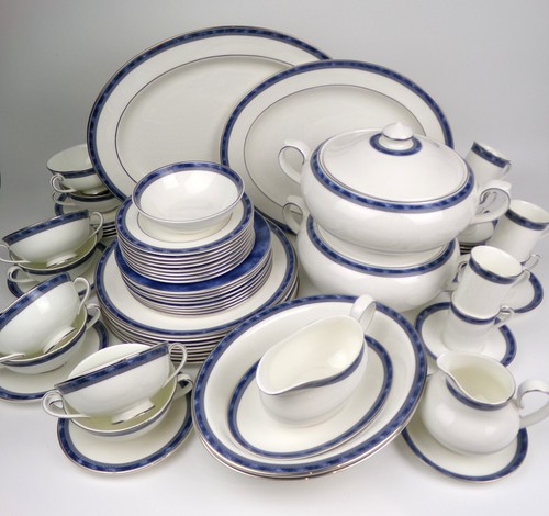 Royal doulton dinner service - royal,