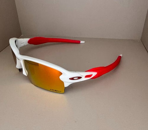 Brand new oakley - brand,