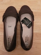 Good for the Sole Wide Fit Flats - Size 6 - New with tags - Colour: Wine