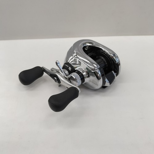 Shimano baitcasting reel 02836 - reel,