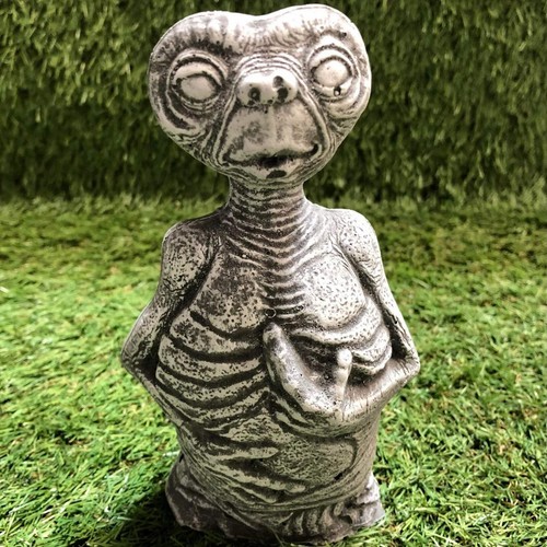 Small concrete garden ornament - concrete,