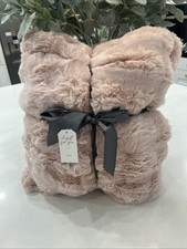 Cozee Home Textured Faux Fur