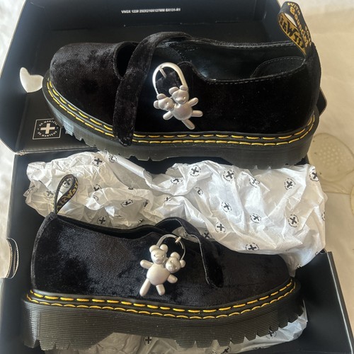 Heaven marc jacobs doc - by,
