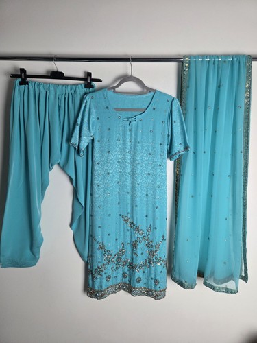 Light blue salwar kameez - light,