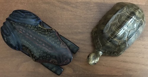 Lacquered boxes turtle motif - lacquered,