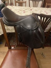 Silhouette Monoflap Jump Saddle 15 1/2 /16”