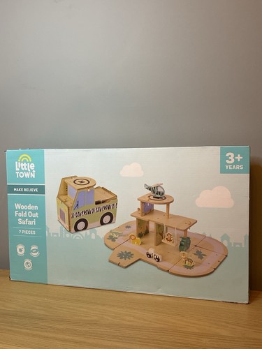 Little town wooden fold out - town,