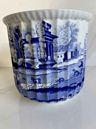 Lovely large spode - lovely,