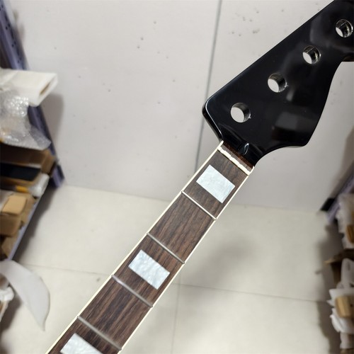 Black fret 4string - 4string, j