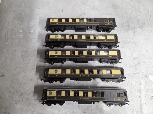 Hornby pullman coaches - hornby, read