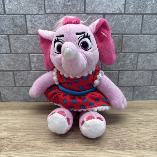 Annie elephant from - annie,