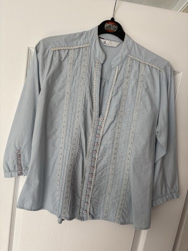 80s 90s woman pale - woman’s, blue