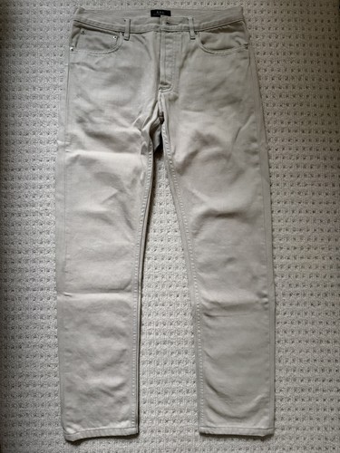 Petit new standard - a.p.c.,
