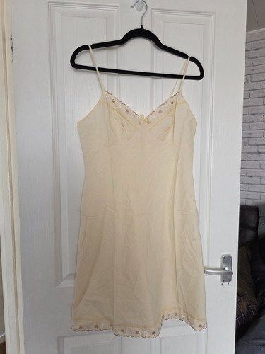 Vintage cream full - vintage,