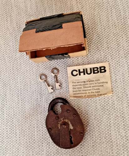 Chubb grey heavy padlock - grey,