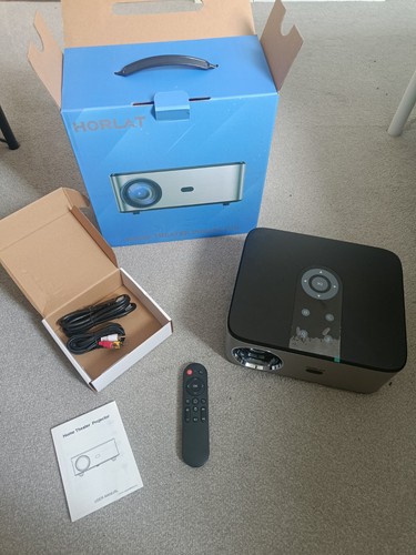 Horlat t02 projector with box - projector,