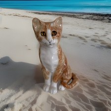 Beautiful Mike Hinton Signed Ginger Tabby Cat, Sitting No. 1 Perfect Condition.