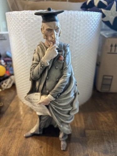 Vintage figurine old man - figurine,