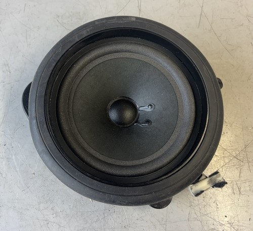 Genuine audi rs4 - audi, bose