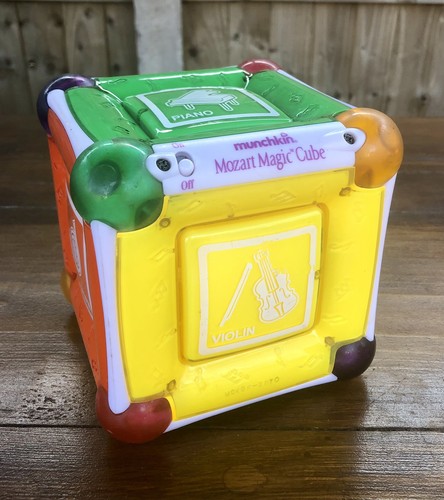 Munchkin mozart magic cube - magic,