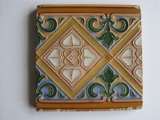 ANTIQUE VICTORIAN MAW & CO RELIEF MOULDED MAJOLICA BORDER TILE - C1870-1900