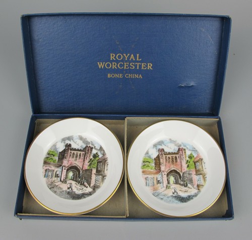 Royal worcester pin - royal, dishes