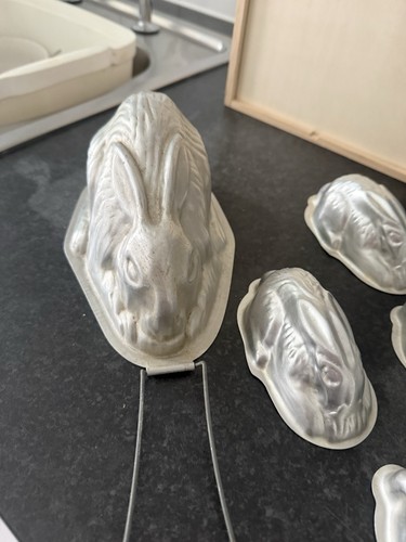 Vintage aluminium rabbit - aluminium,