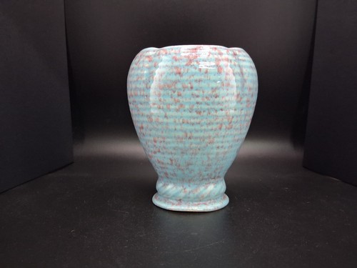 Attractive art deco ribbed - deco,