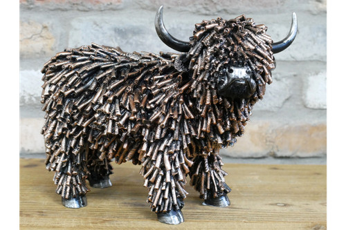 Large 30cm shaggy highland cow - shaggy,