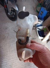 Yamaha Majesty 400 breaking header tank