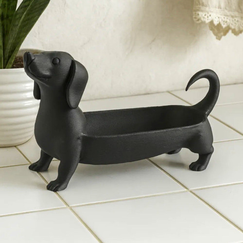 Black metal dachshund dog - black,