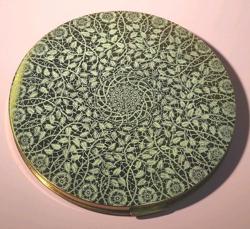 Vogue vanities powder compact - powder,