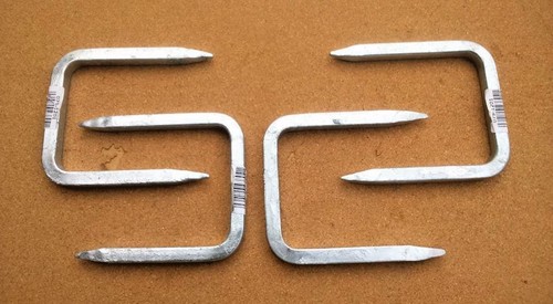 Gate staples heavy duty - ,