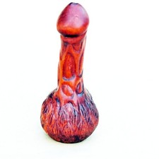 X5057 : 6 CM Long Hand Carved