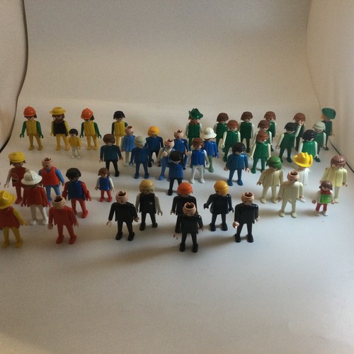 Vintage 1974 playmobil figures