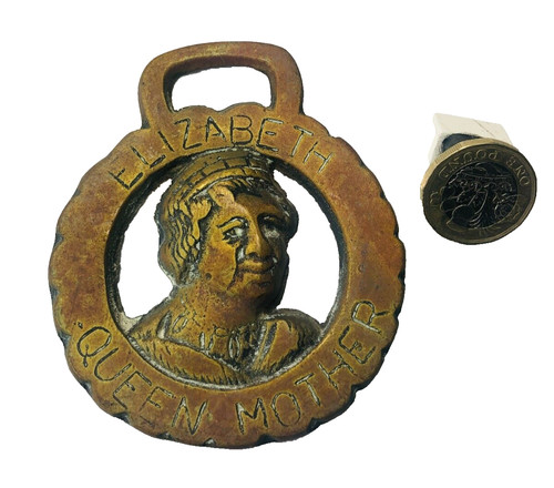 Horse brass elizabeth - brass,