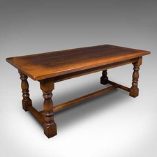 Vintage 8 Seat Country House