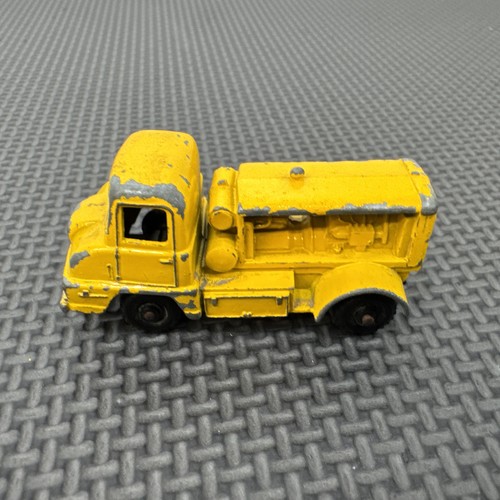Lesley matchbox thames - matchbox, #28
