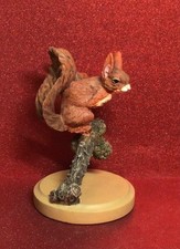 THE COUNTRY WILDLIFE COLLECTION - THE RED SQUIRREL