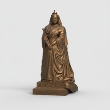Queen Victoria Statue –
