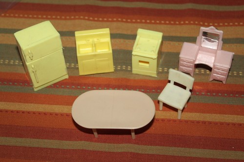 Vtg tin doll house furniture - vtg,